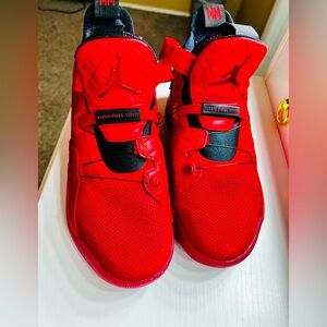 Red Air Jordan XXXIII (GS); US size 6Y Boys; US size 7.5 women